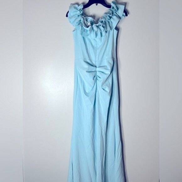 AQUA Ruffled Off The Shoulder Formal Dress, gown evening dress size 8 - Picture 6 of 10